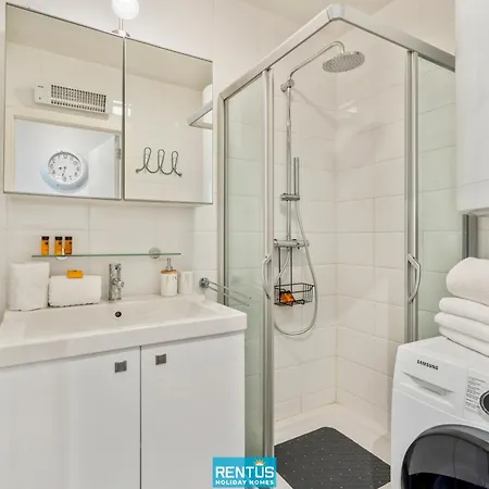 Sea Heaven - For 4 Persons With Garage 아파트
